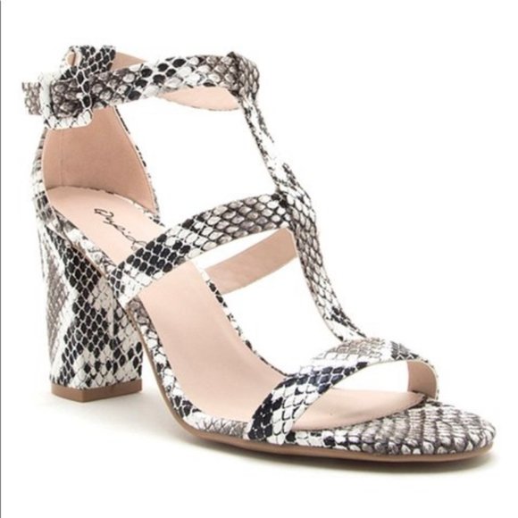 Qupid T-Strap Snake Print Open Toe Block Heels - Picture 10 of 10